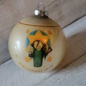 Vintage 1977 Limited Edition Herald Angel Christmas Ornament By Sister Berta Hum